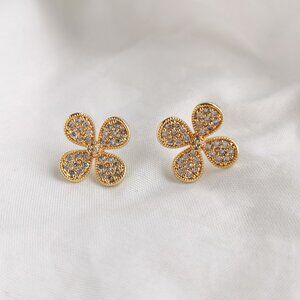 Alicia Bonnie Clover Gold Earrings